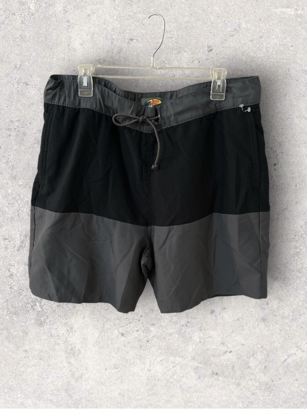 Bass Pro Shops black and grey color block swim shorts size large